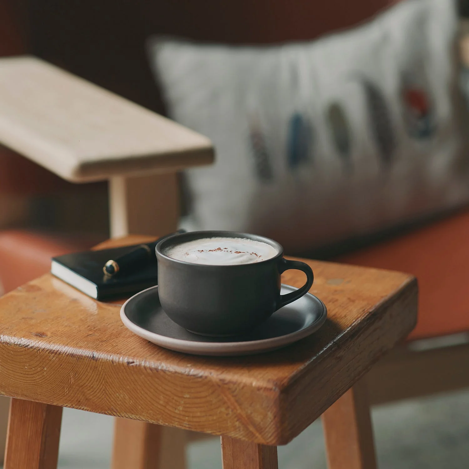 MUI cup & saucer 300ml/ 10oz - Image 3